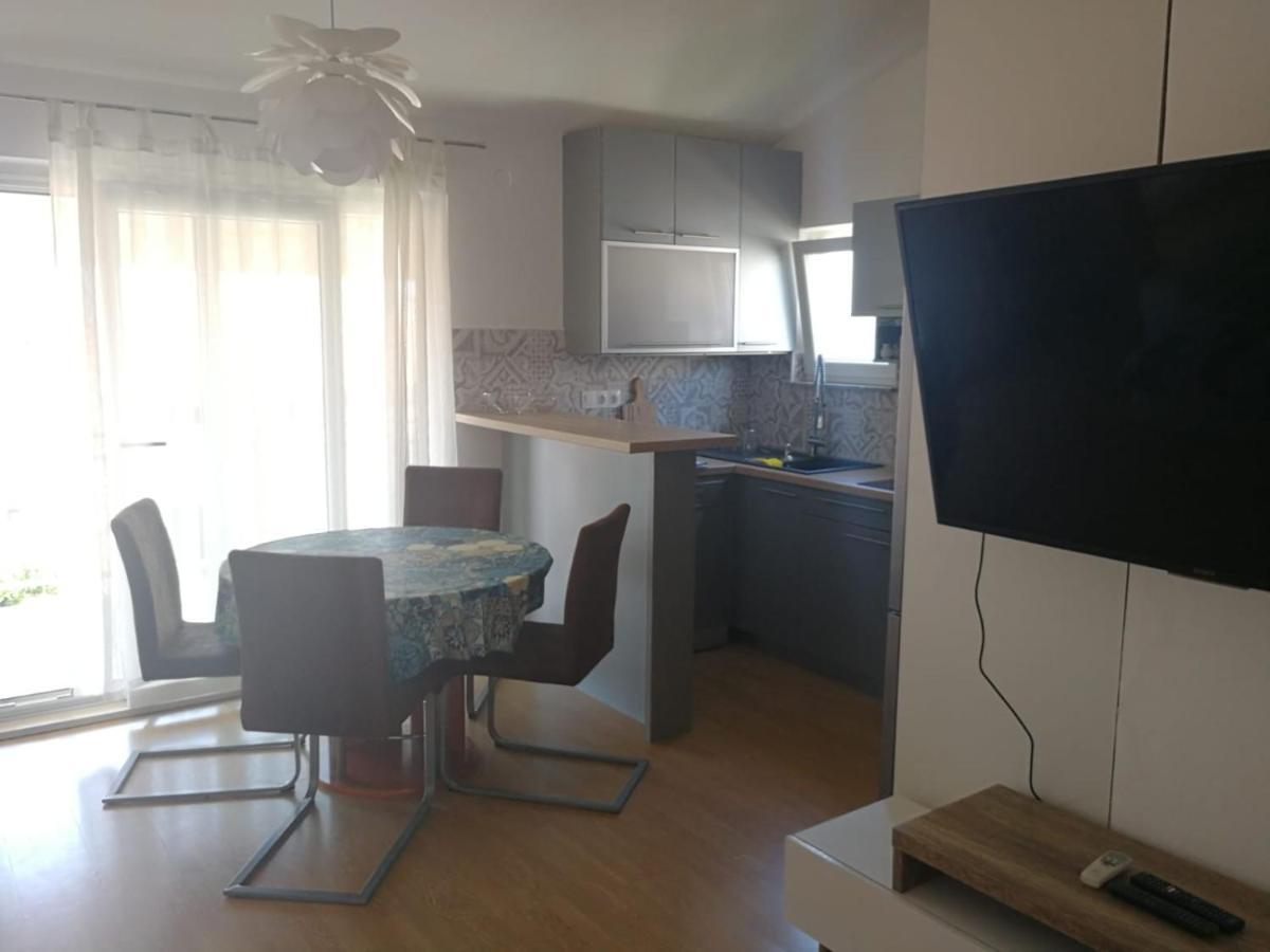 Apartmani Nea 比奥格勒·纳·莫鲁 外观 照片