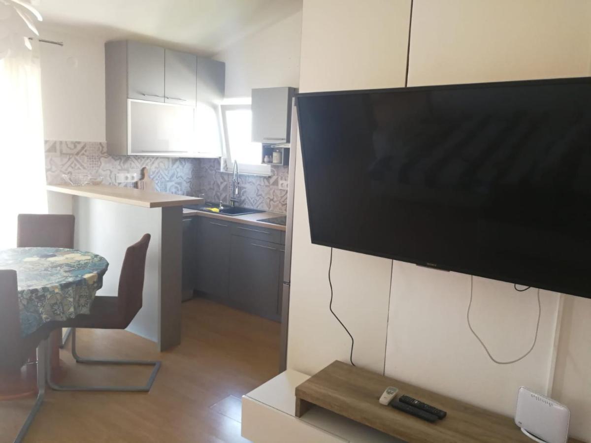 Apartmani Nea 比奥格勒·纳·莫鲁 外观 照片